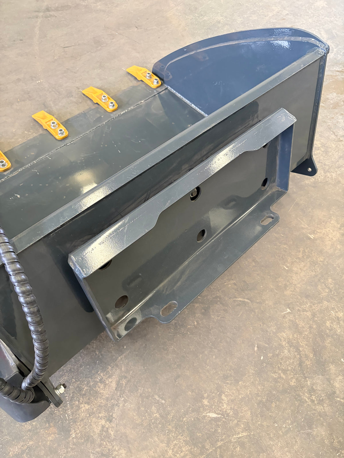 Mini Skid Hydra Bucket