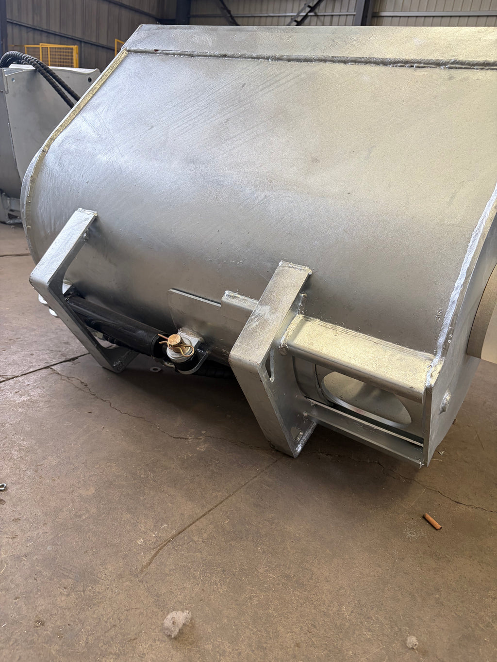 Mini Skid Cement Mixing Bucket