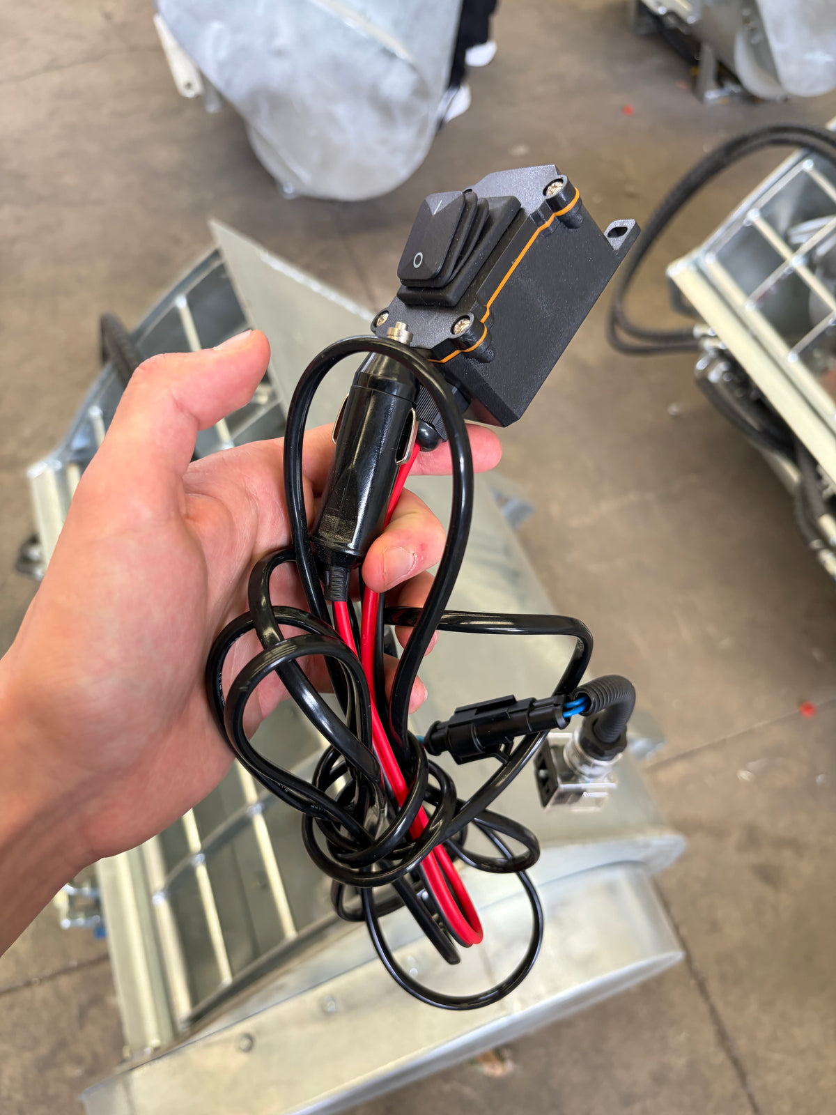 Electric circuit 12v switch for attachments